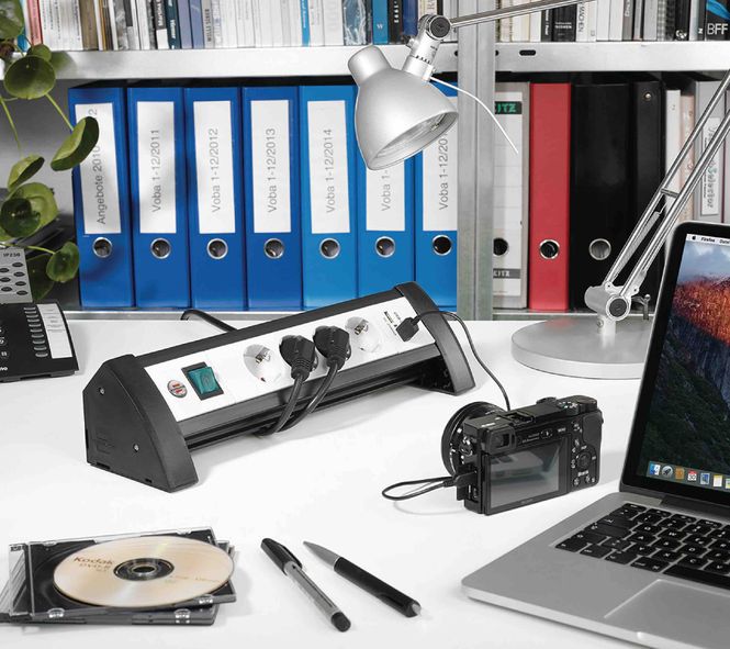 Hovedbilde Brennenstuhl Premium-Office-Line Strømforgrener med USB-lader