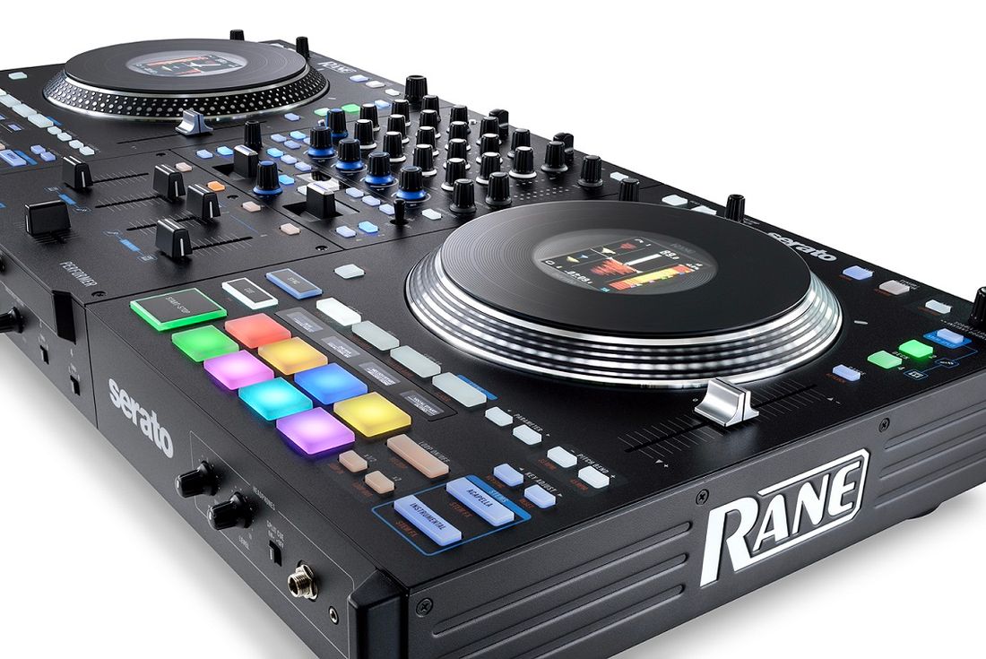 Rane PERFORMER Profesjonell 4-kanals motorisert DJ-kontroller