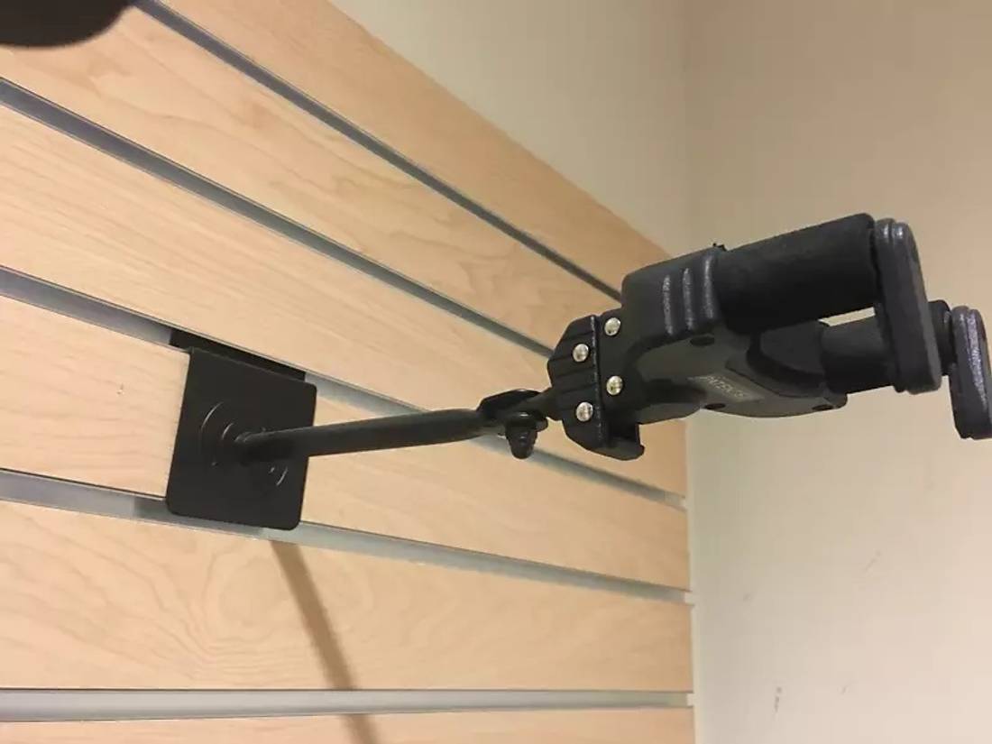 Hercules GSP40WSB veggstativ for strengeinstrumenter, Slat Wall - DEMO